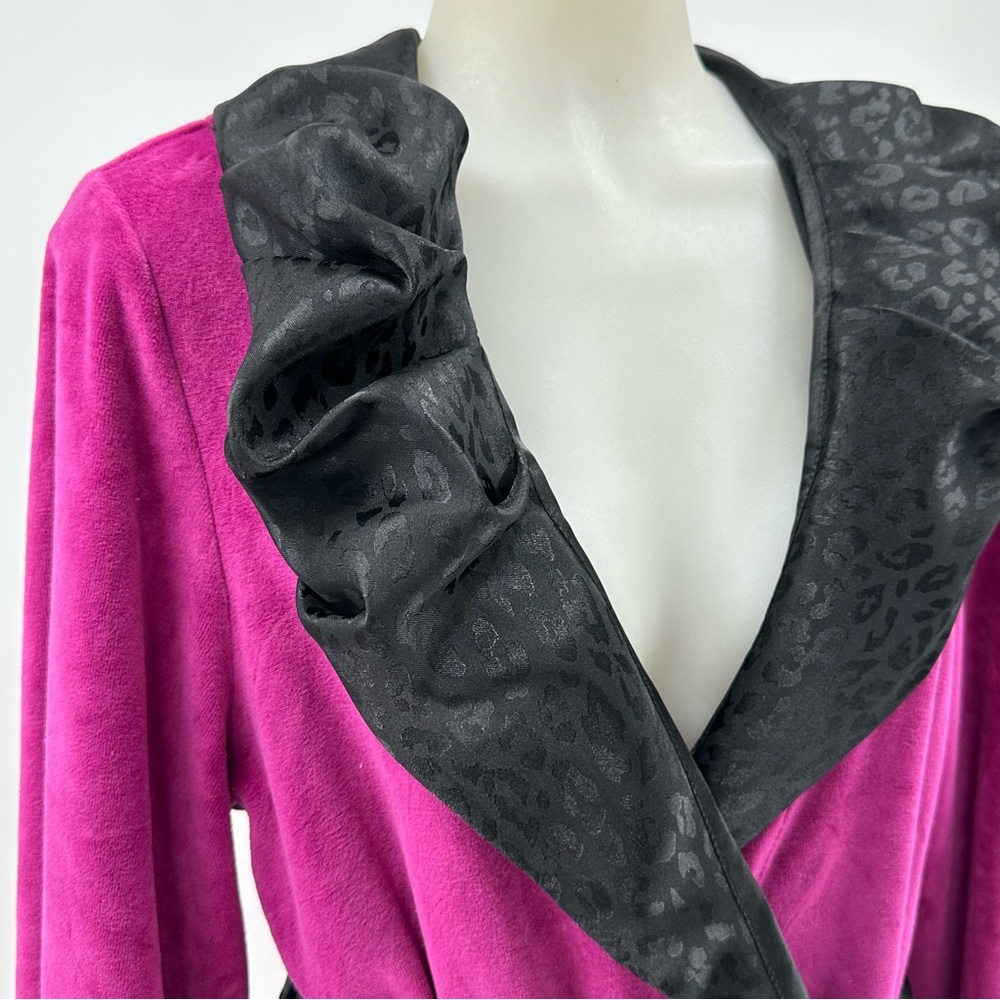 Betsy Johnson Velore’ Elegant Magenta and Black Women's Robe - Picture 5 of 11